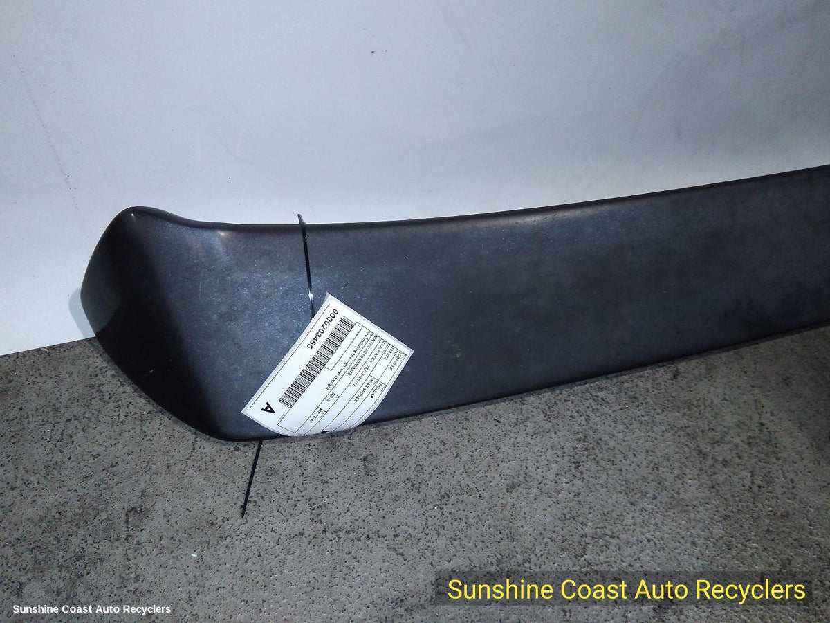2013-2016 Nissan Pulsar Rear Spoiler