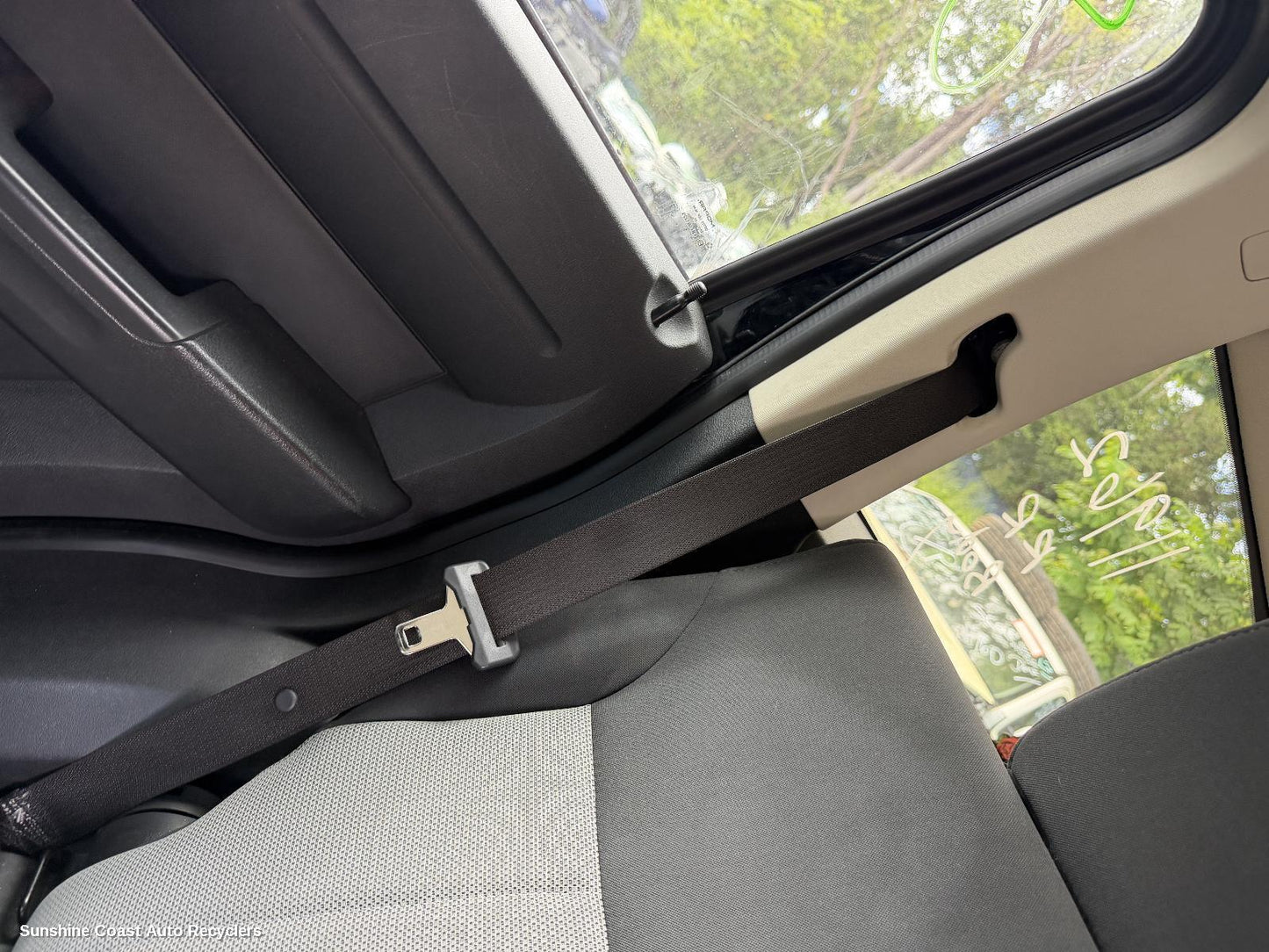 2007-2011 Dodge Nitro Seatbelt Stalk