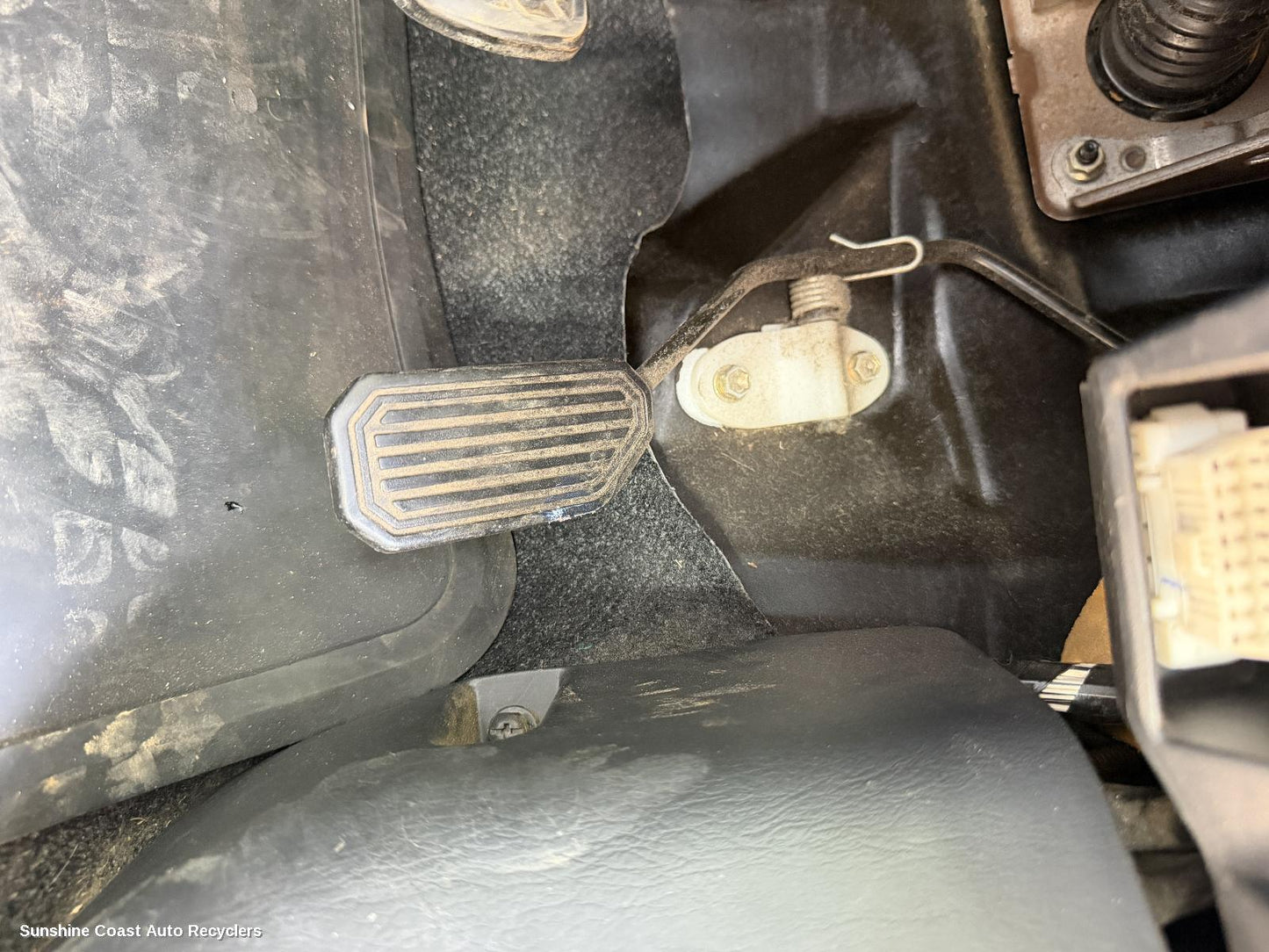 2001-2007 Toyota Corolla Pedal Assembly