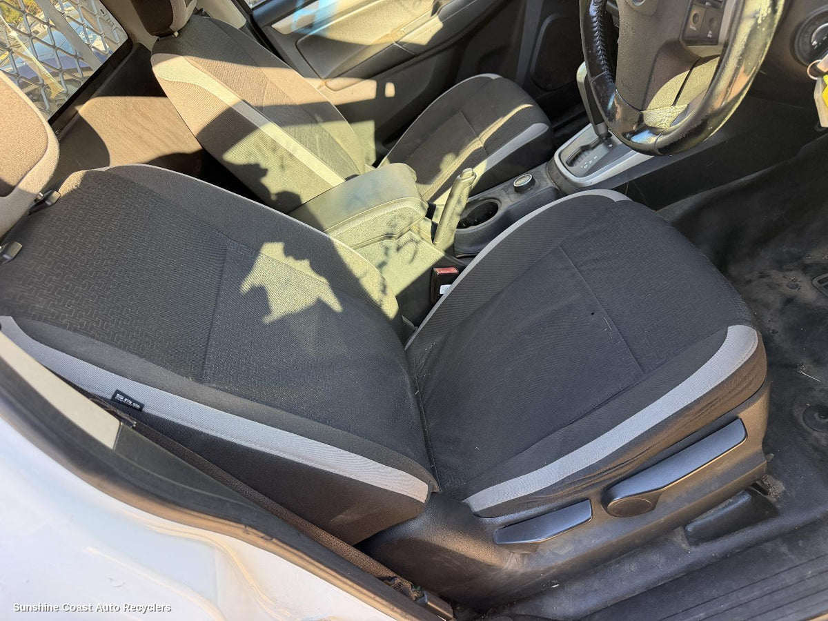 2016-2020 Holden Colorado Front Seat