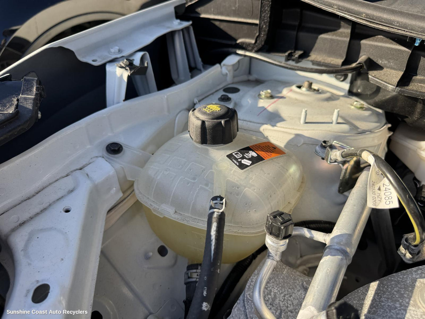 2022-2026 Nissan Xtrail Overflow Bottle