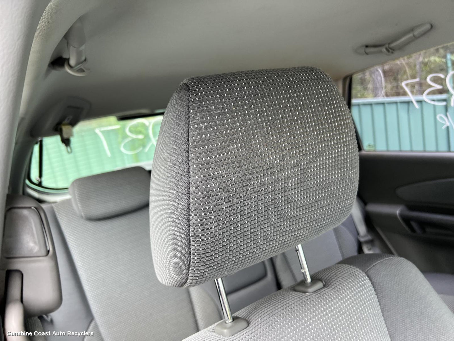 2006 Hyundai Tucson Headrest