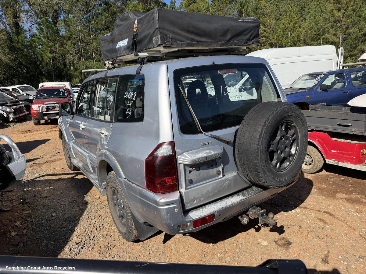 2000-2006 Mitsubishi Pajero Left Rear Side Glass