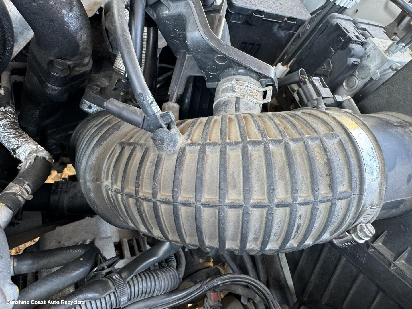 2010-2015 Nissan Navara Air Cleaner Duct Hos