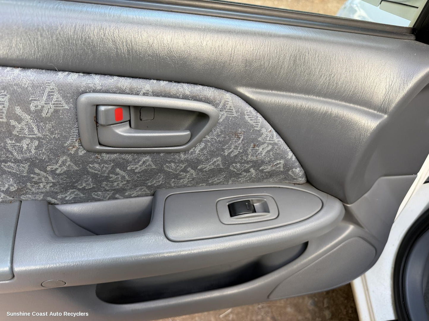 1997-2002 Toyota Camry Pwr Dr Wind Switch