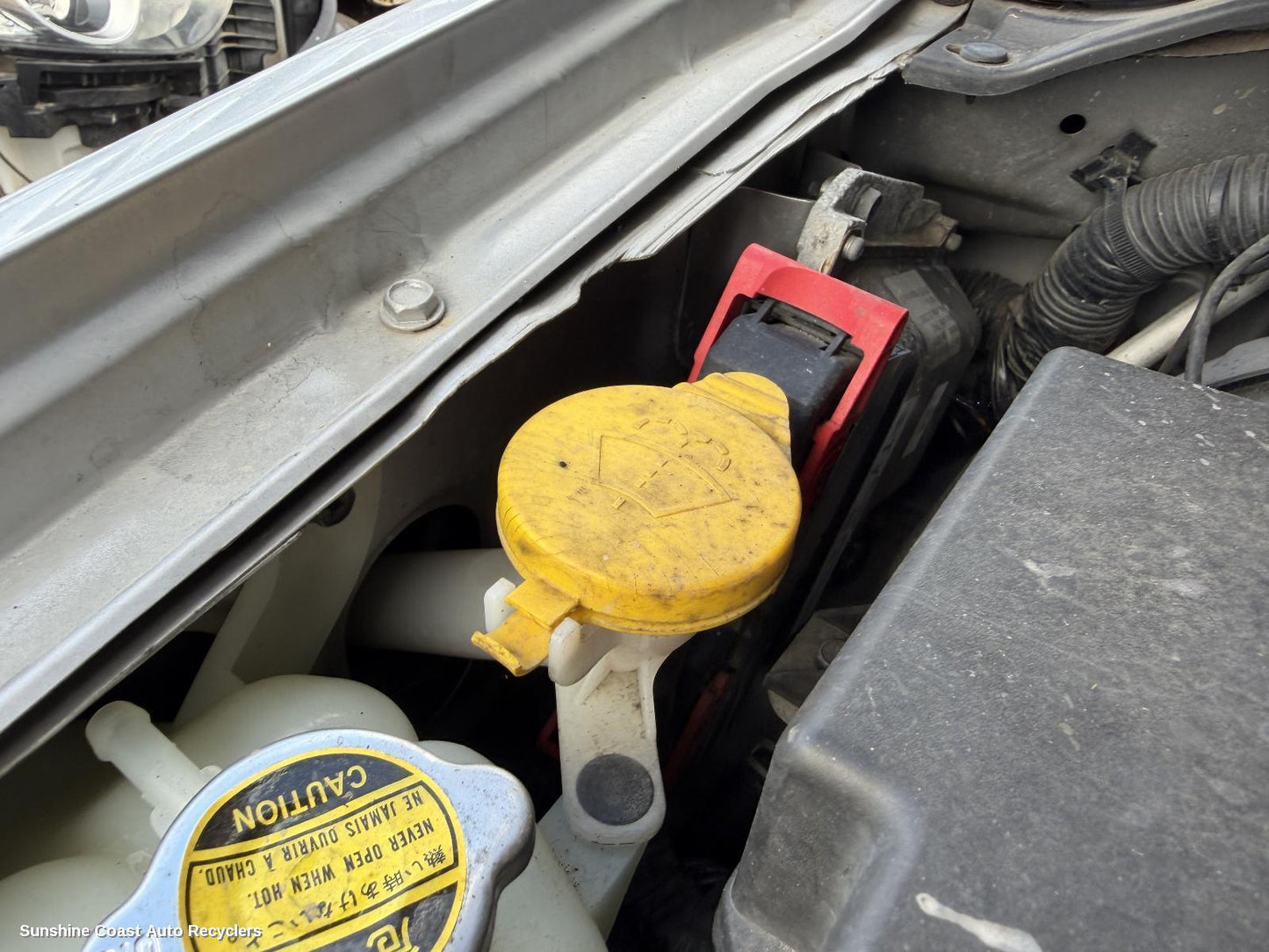 2005-2015 Nissan Navara Washer Bottle