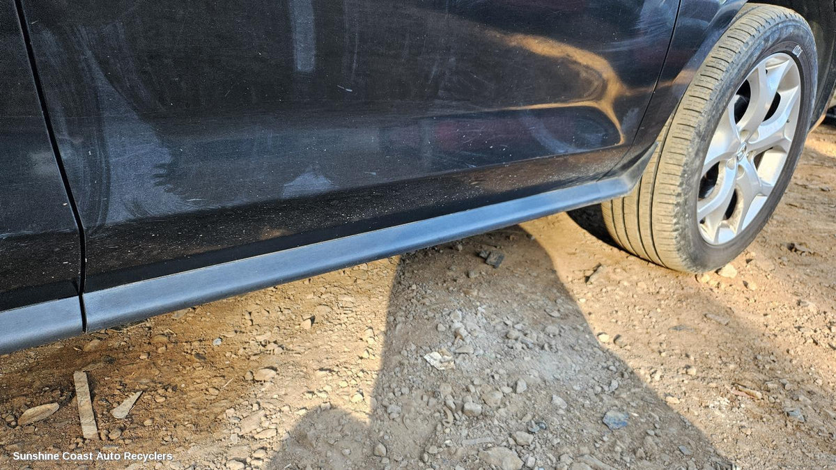 2006-2012 Mazda Cx7 Right Front Door