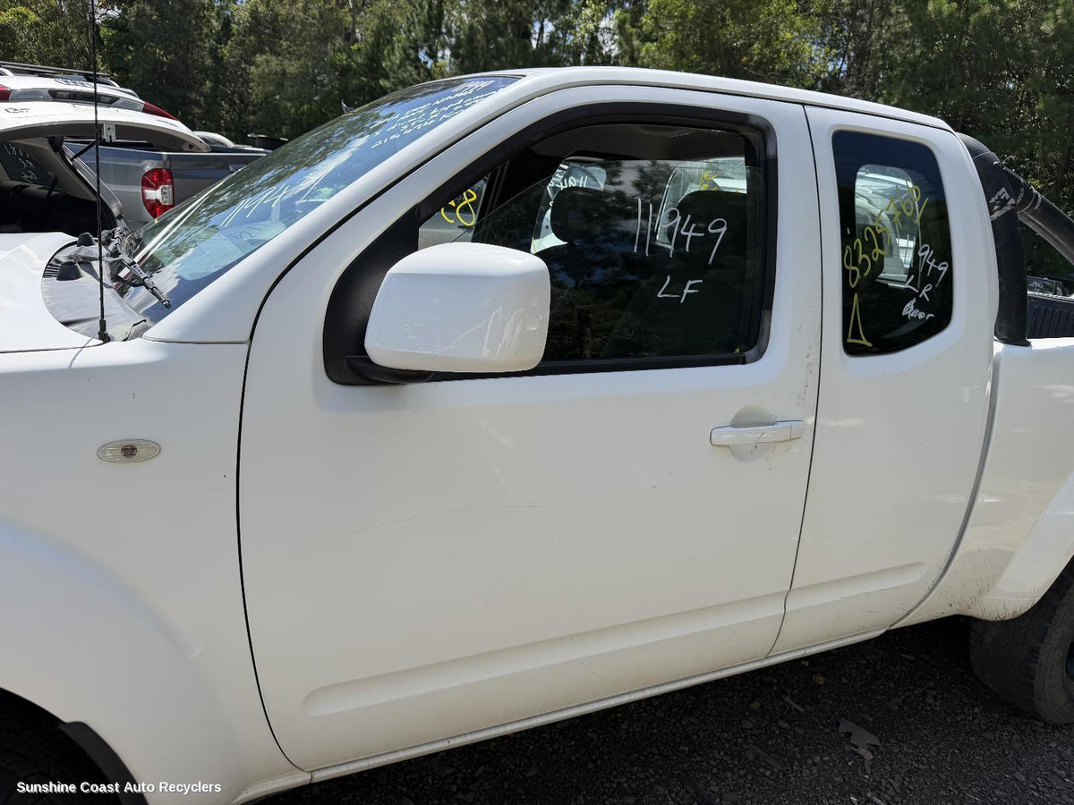 2005-2015 Nissan Navara Left Front Door Window