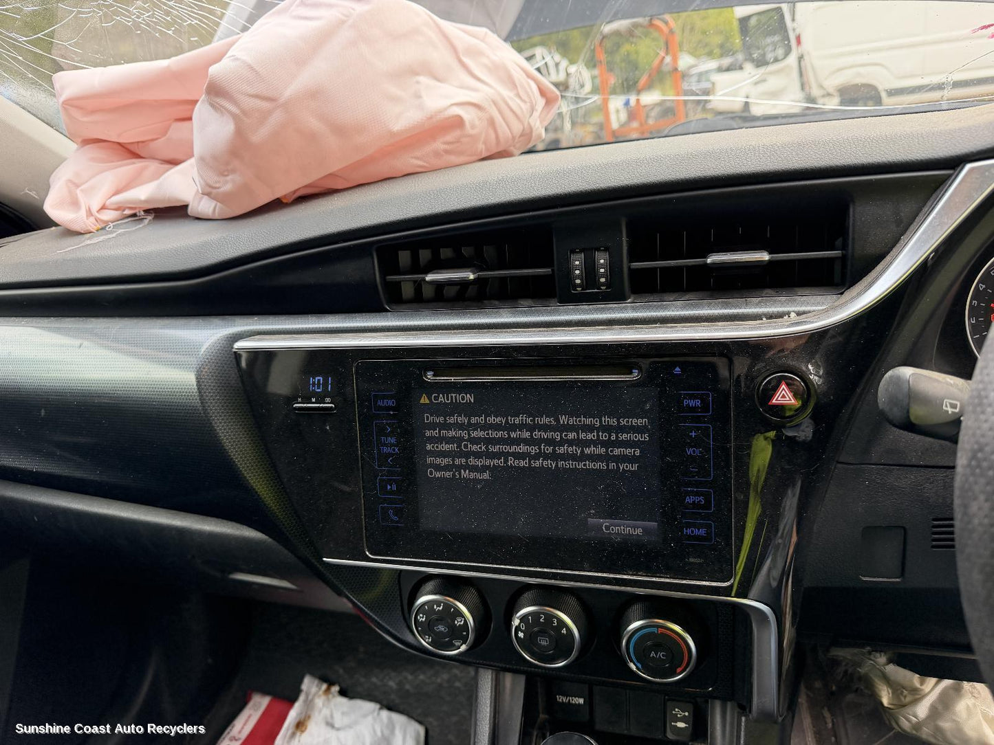2015-2018 Toyota Corolla Radio Cd Dvd Sat Tv
