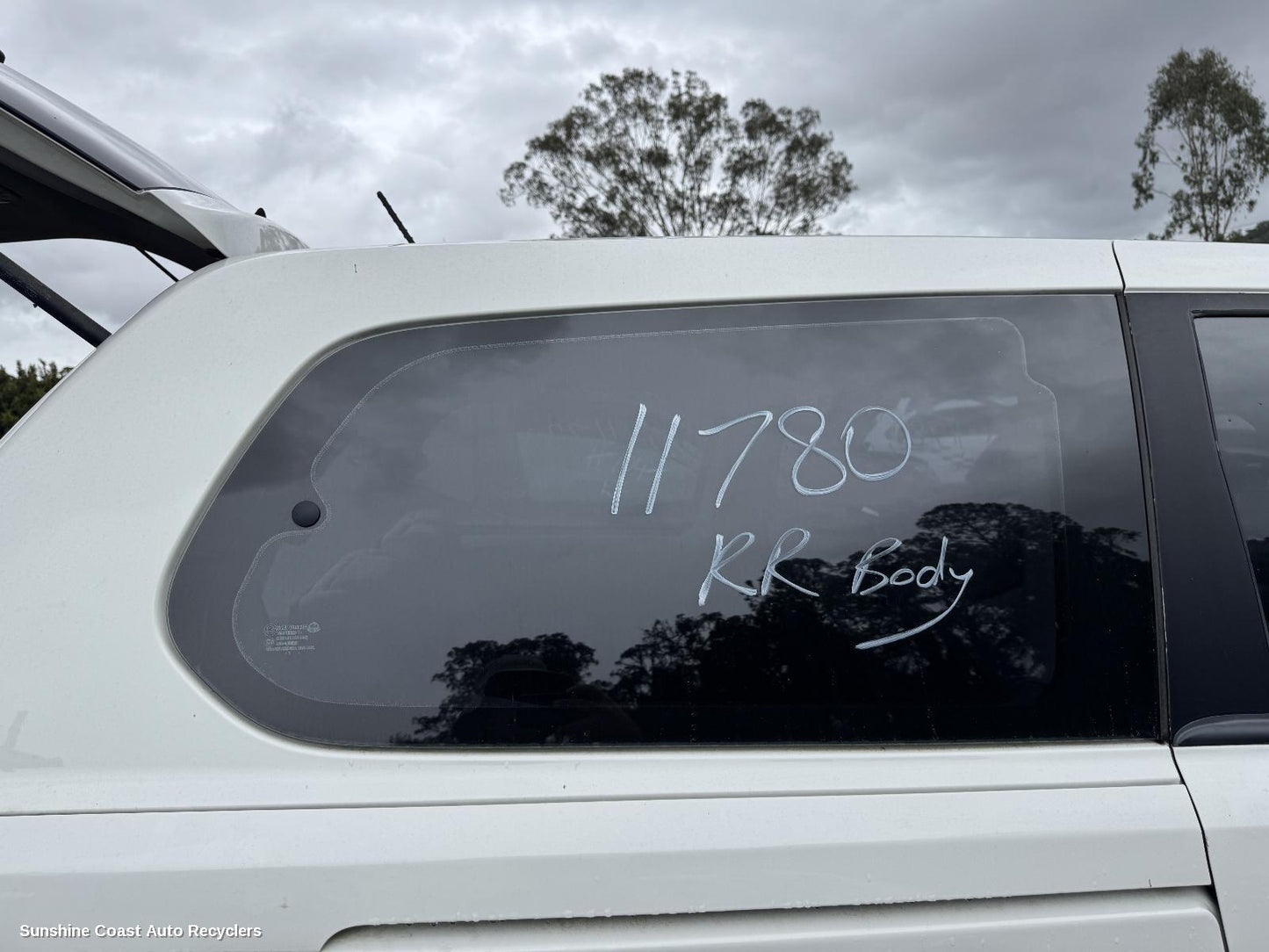 2005-2014 Kia Carnival/grand Carnival Right Rear Side Glass