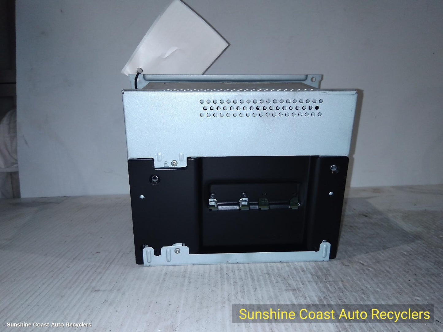 2011 Holden Commodore Radio Cd Dvd Sat Tv