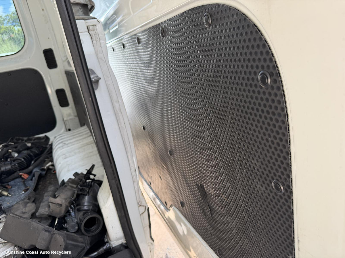 2020-2026 Ldv Deliver 9 Door Trim