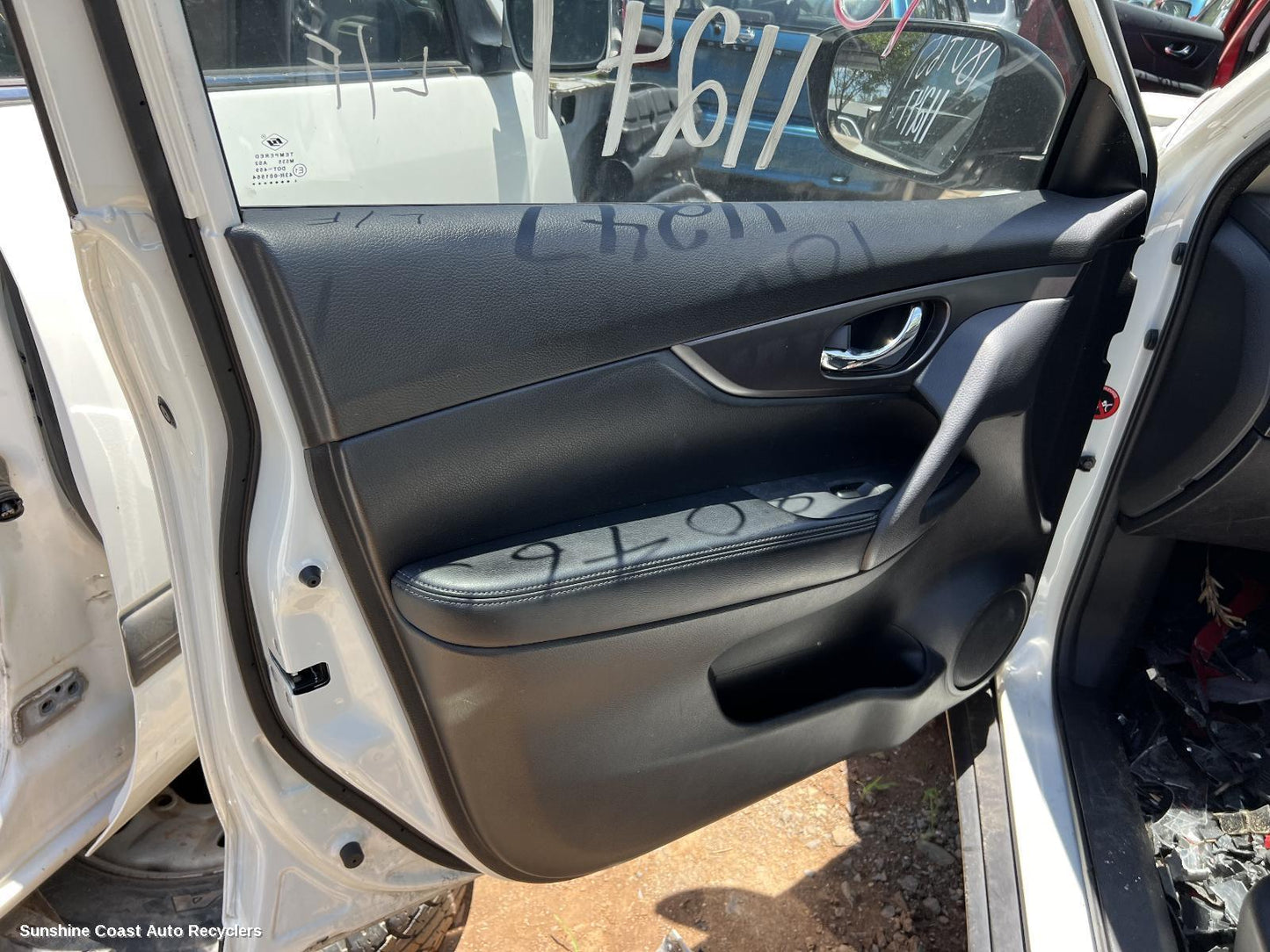 2015 Nissan Xtrail Left Front Window Reg Motor
