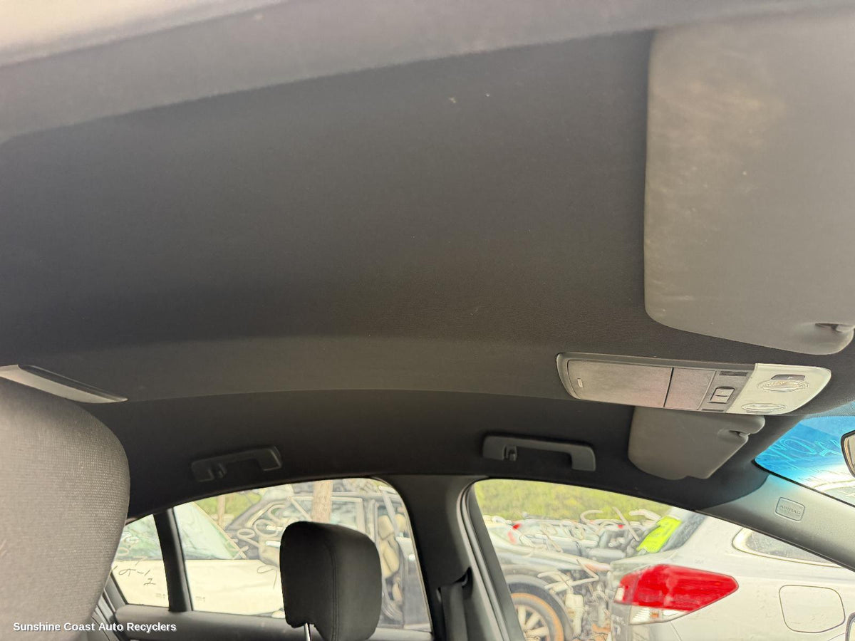 2006-2013 Holden Commodore Hoodlining