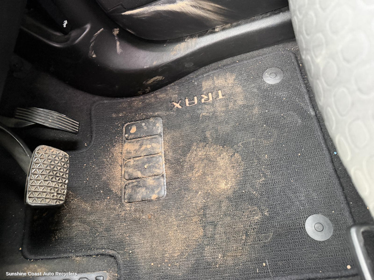 2016 Holden Trax Floor Mats