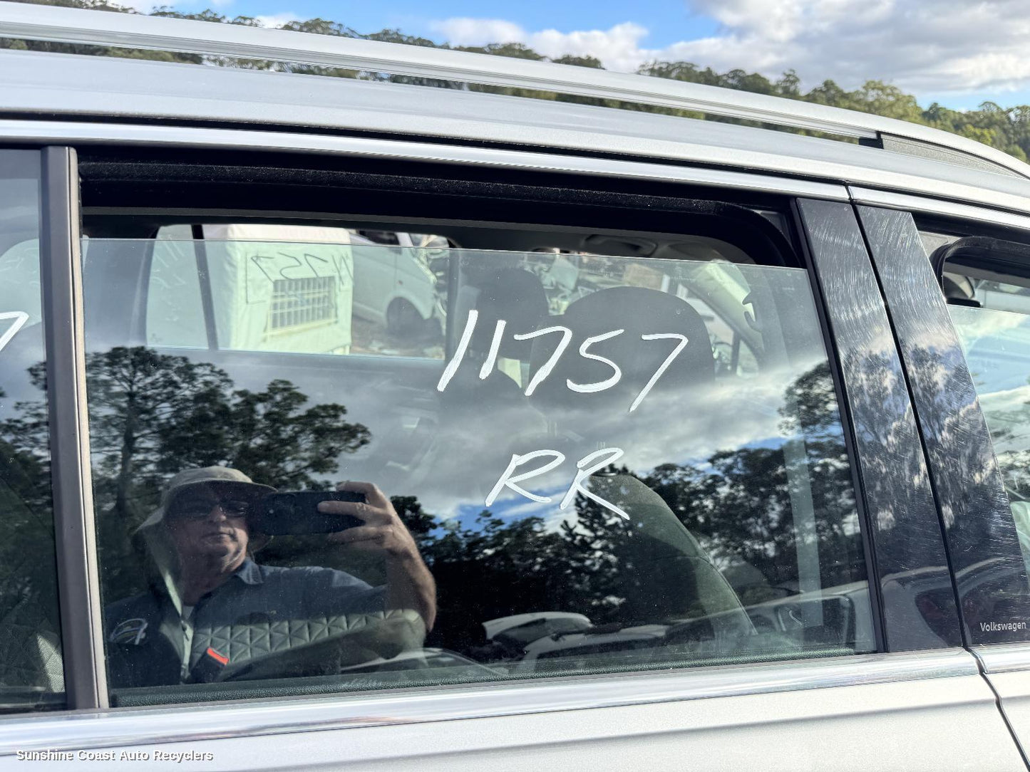 2022 Volkswagen Tiguan Right Rear Door Window