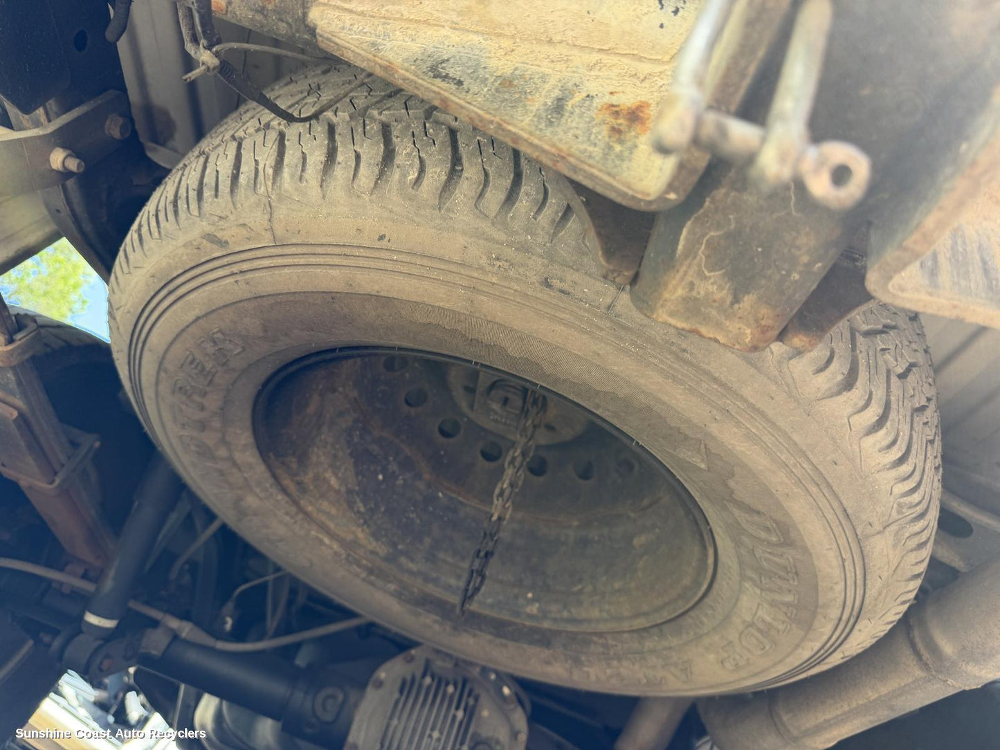 2005-2015 Nissan Navara Spare Wheel Winch