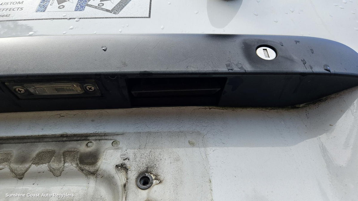 2005-2010 Volkswagen Caddy Tailgate Handle