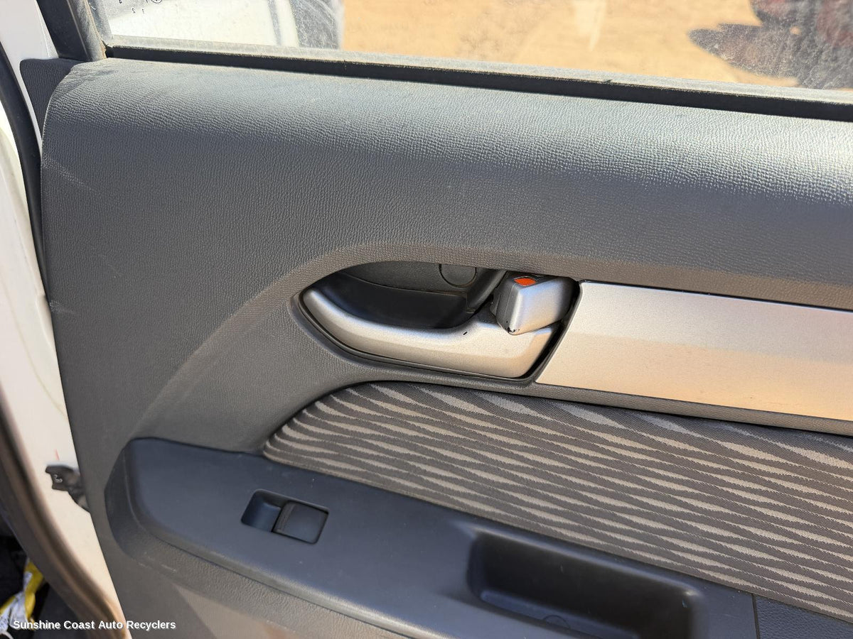 2012-2016 Holden Colorado Pwr Dr Wind Switch