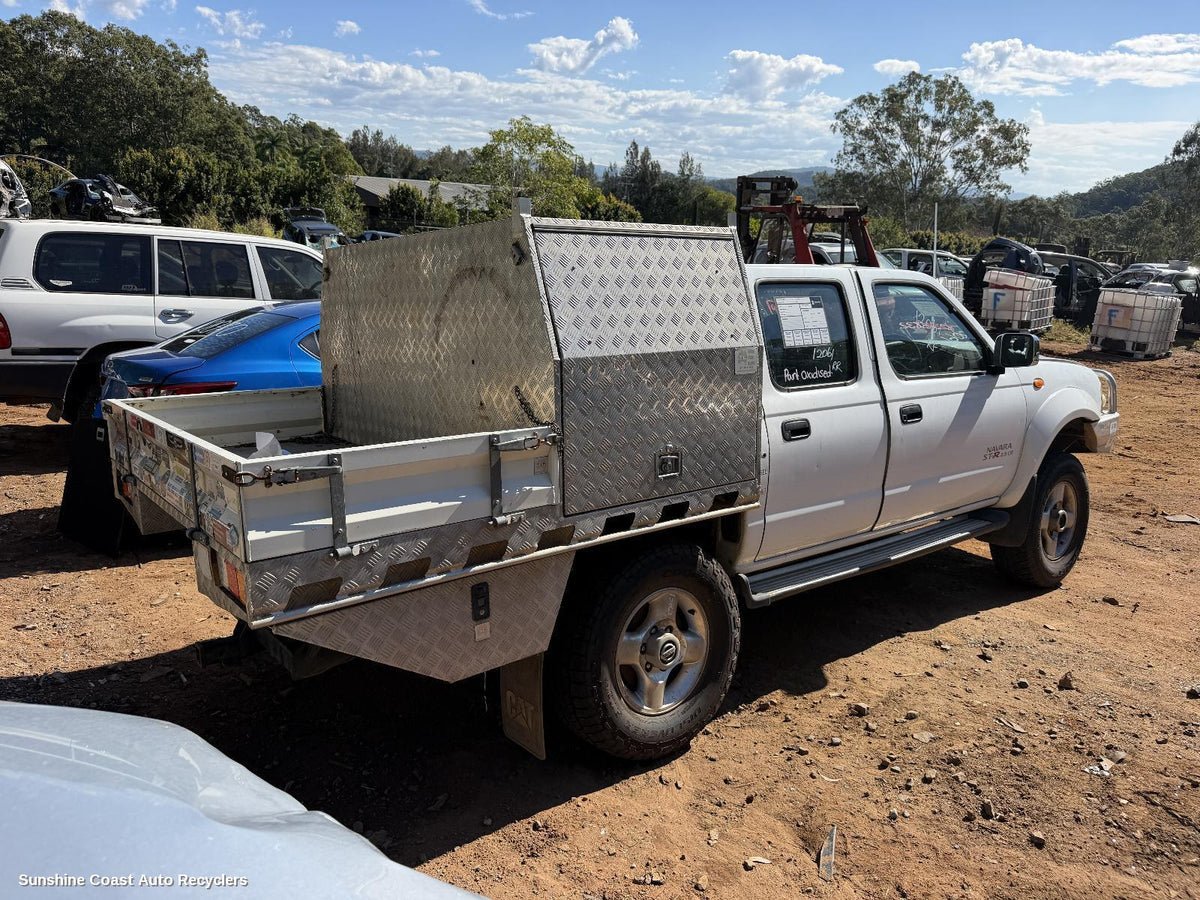 1997-2015 Nissan Navara Front Seat