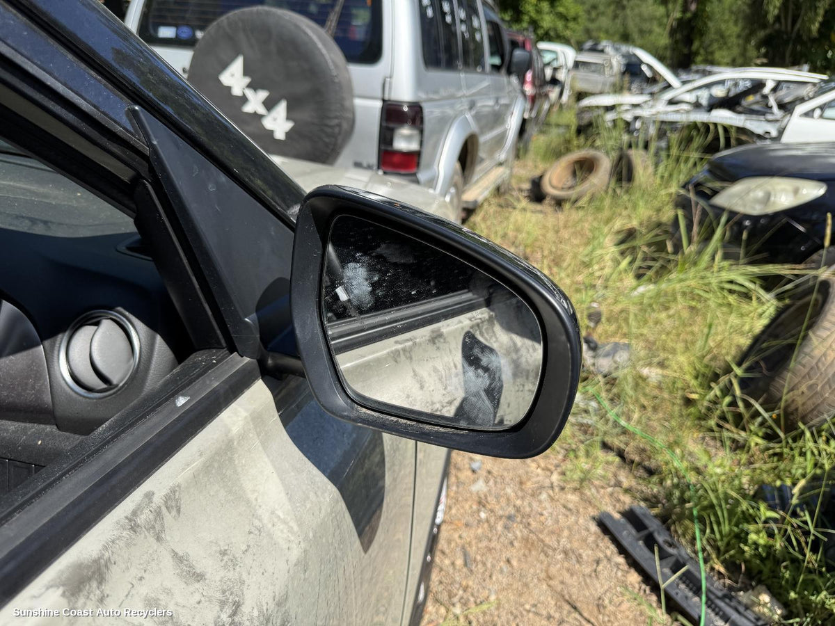 2015-2025 Suzuki Vitara Right Door Mirror