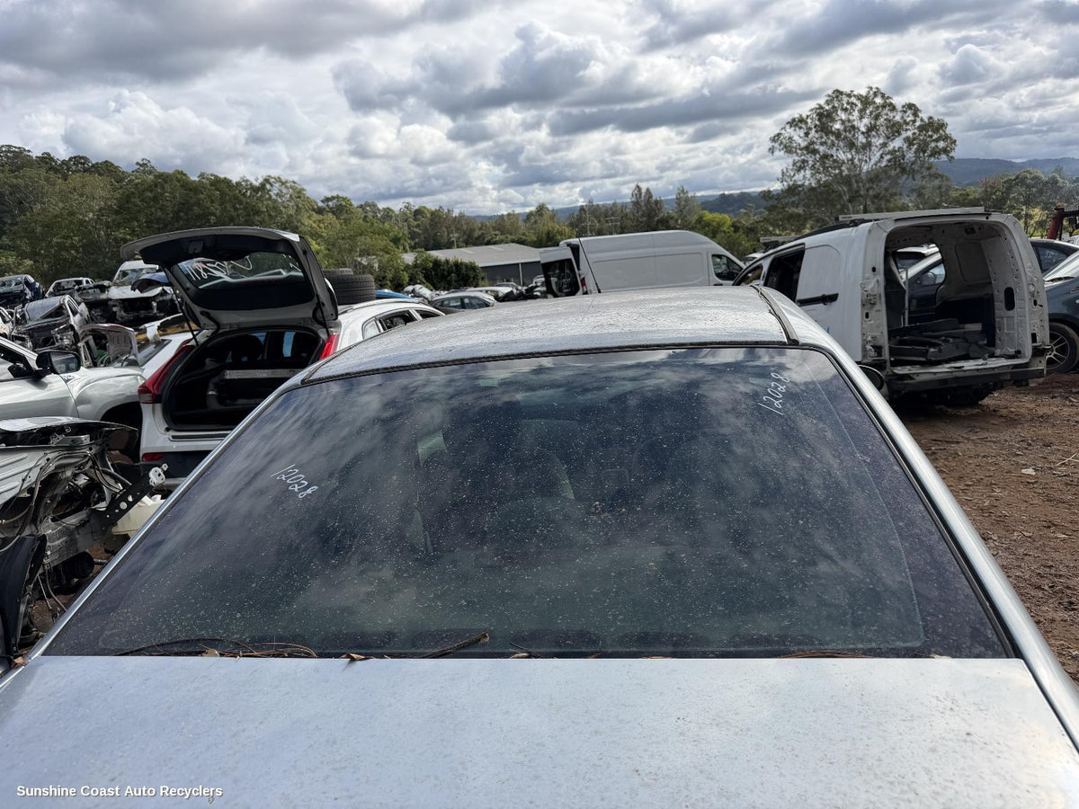 2001-2005 Ford Focus Rear Tailgate Glass