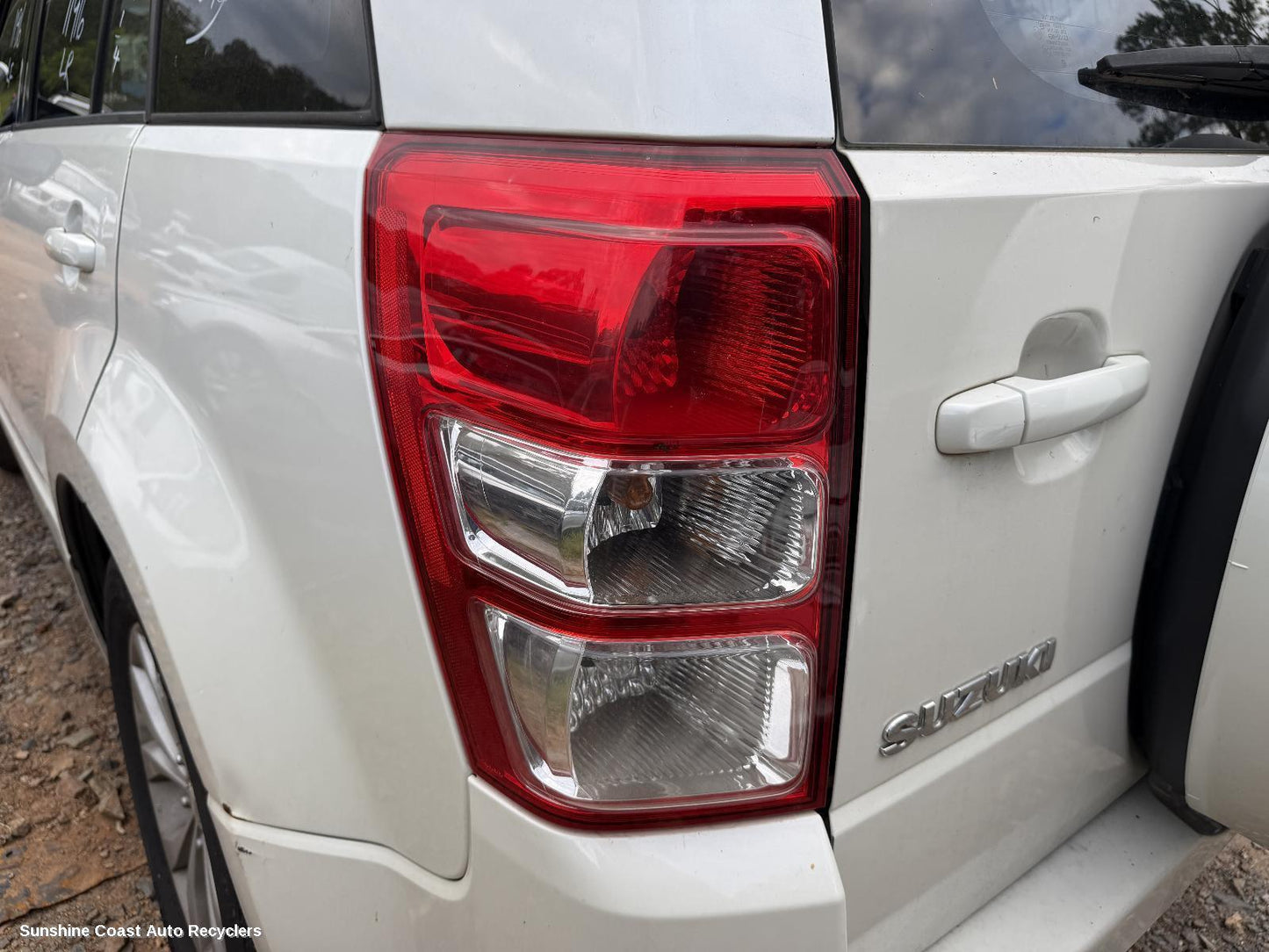 2013 Suzuki Vitara Left Taillight