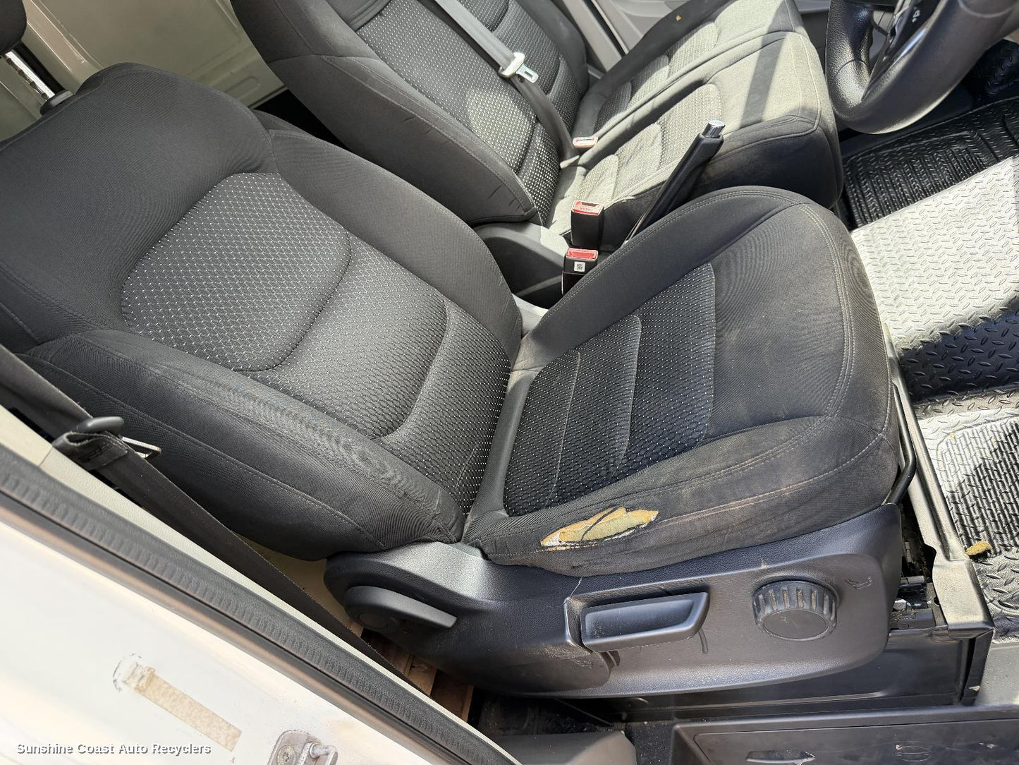 2020-2026 Ldv Deliver 9 Front Seat