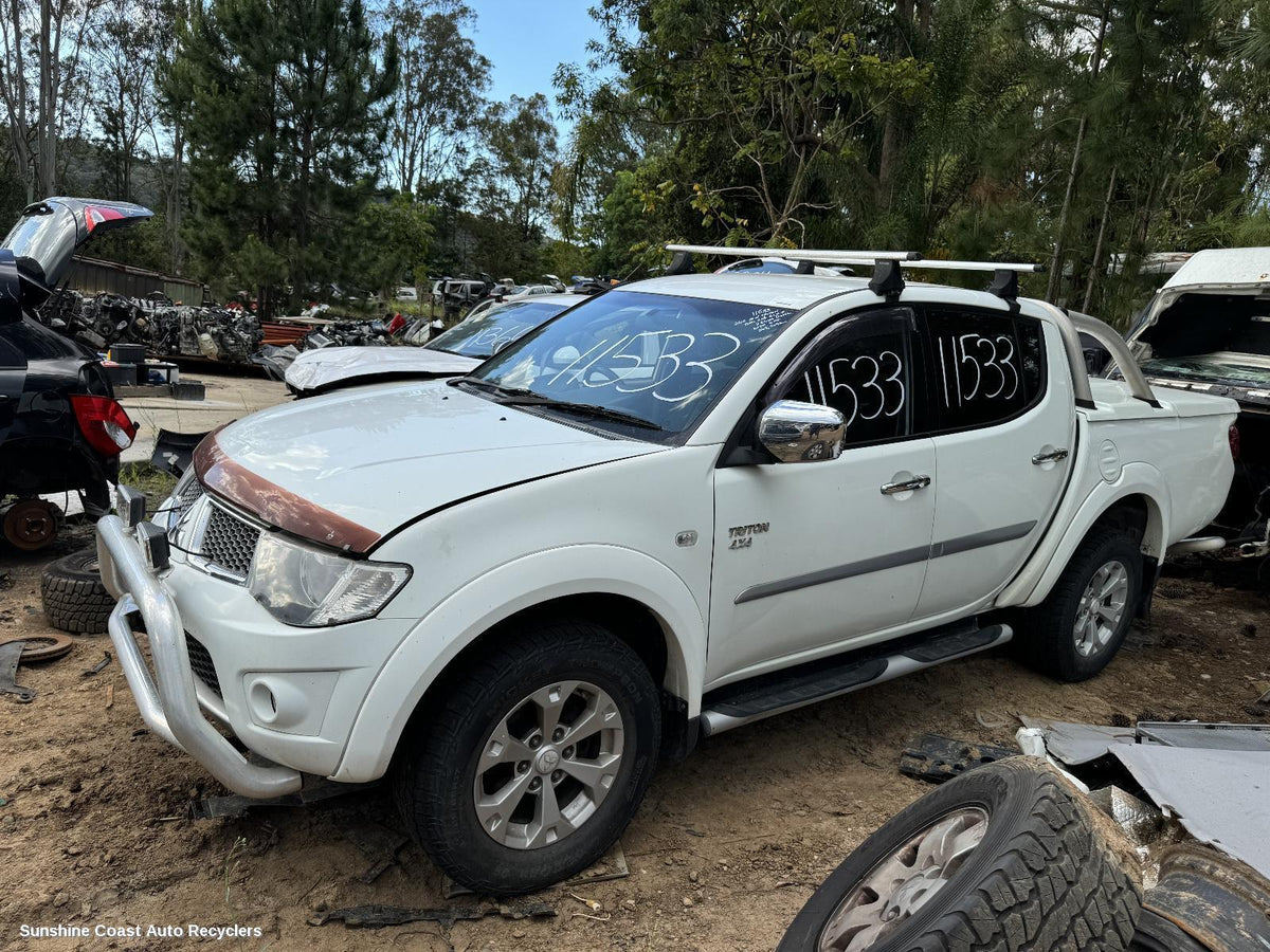 2006-2015 Mitsubishi Triton Axle
