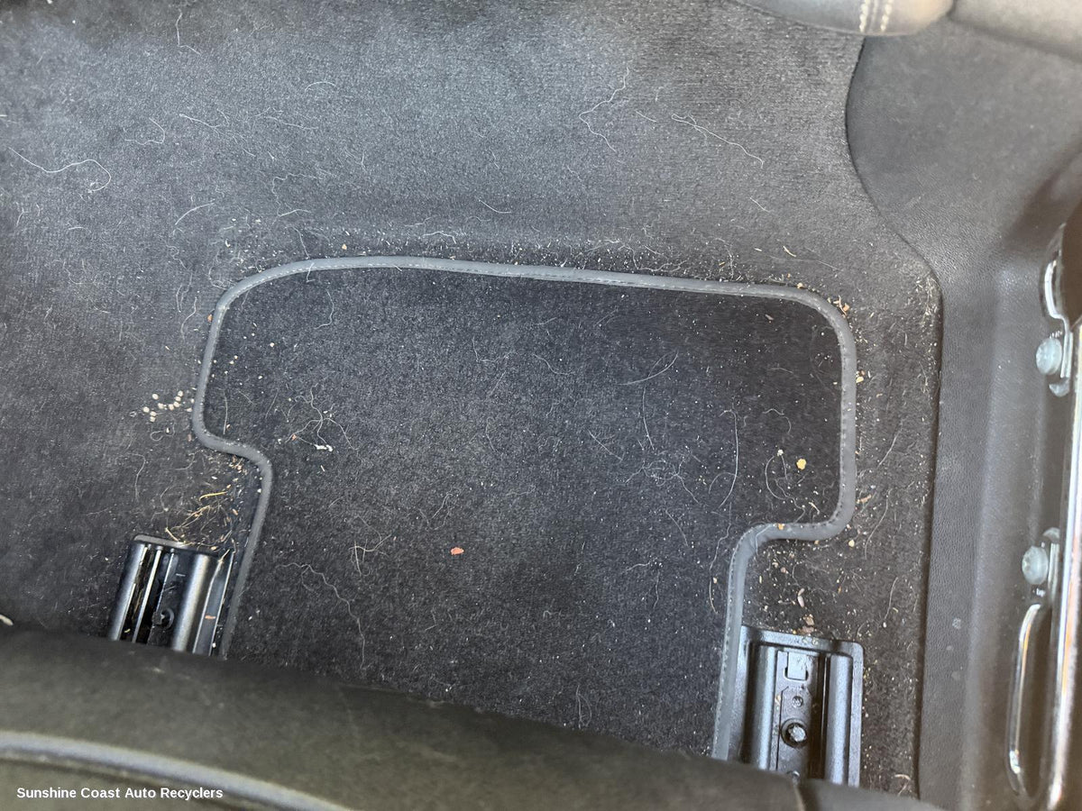 2007-2015 Mercedes C Class Floor Mats