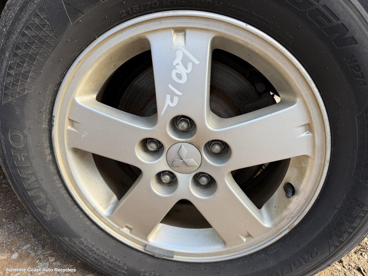 2009-2012 Mitsubishi Outlander Wheel Mag