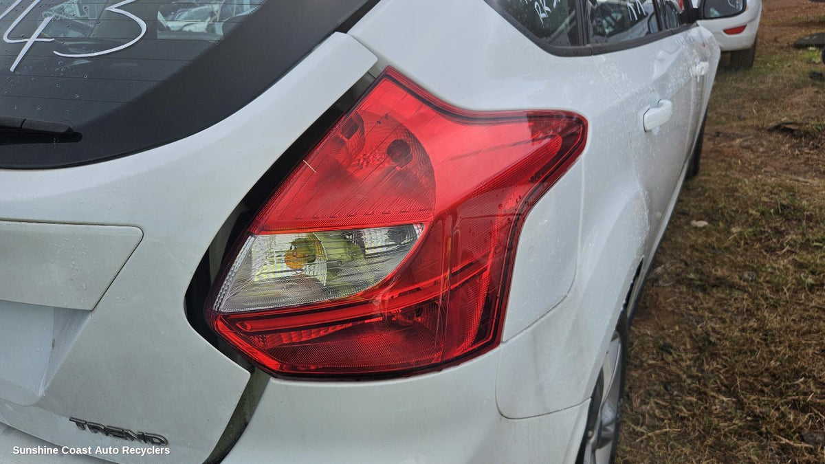 2011-2015 Ford Focus Right Taillight