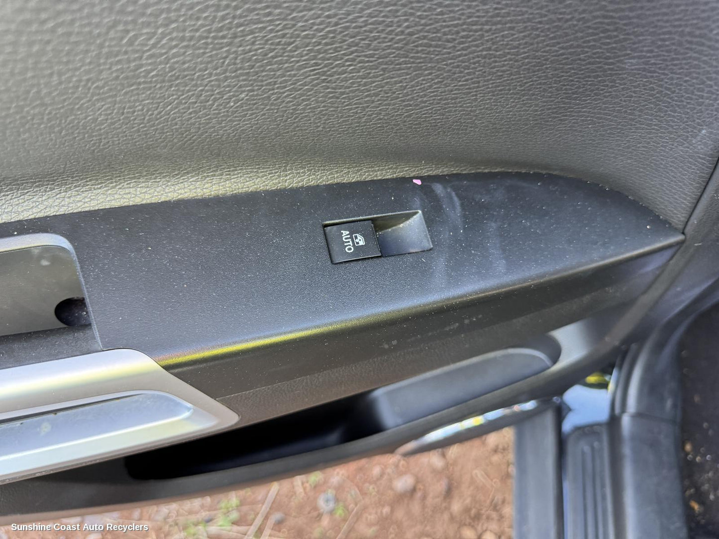 2006-2018 Holden Captiva Pwr Dr Wind Switch