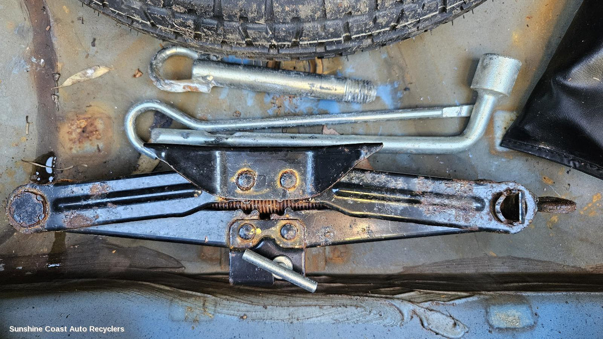 2014-2026 Mazda 2 Jack Tool Kit