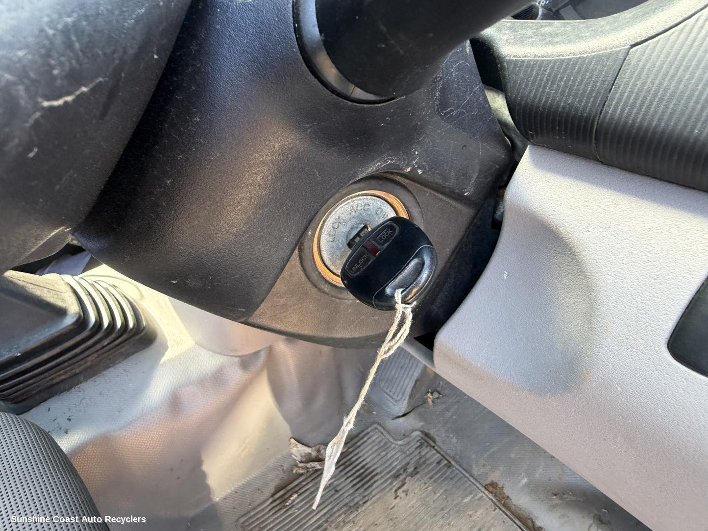2009-2015 Mitsubishi Triton Ignition W  Key