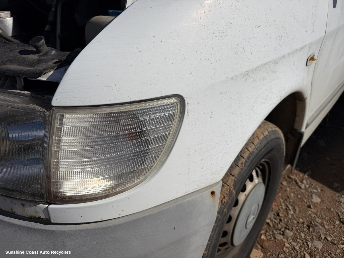 1998-2004 Mercedes Vito Left Indicator Fog Side