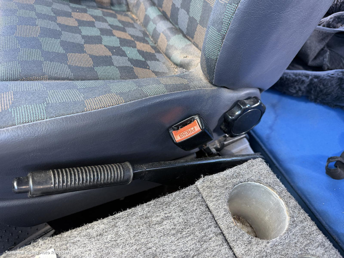 1998-2004 Mercedes Vito Seatbelt Stalk