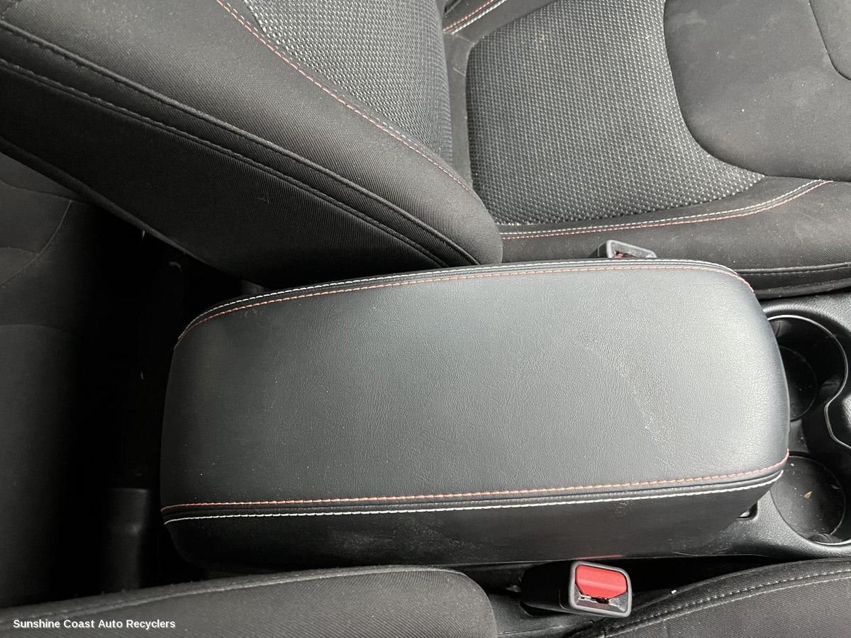 2014-2018 Jeep Cherokee Console