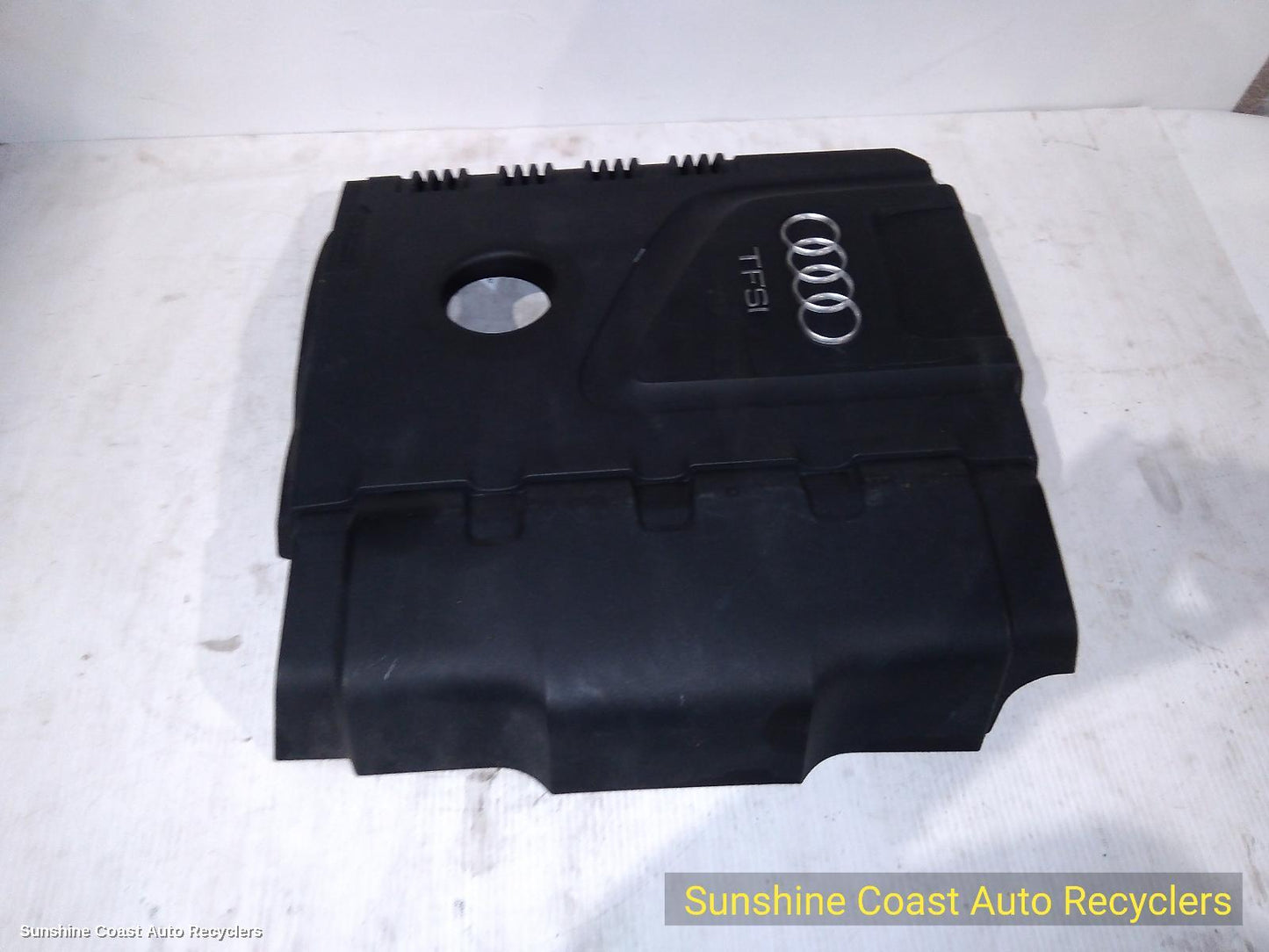 2011 Audi Q5 Engine Cover