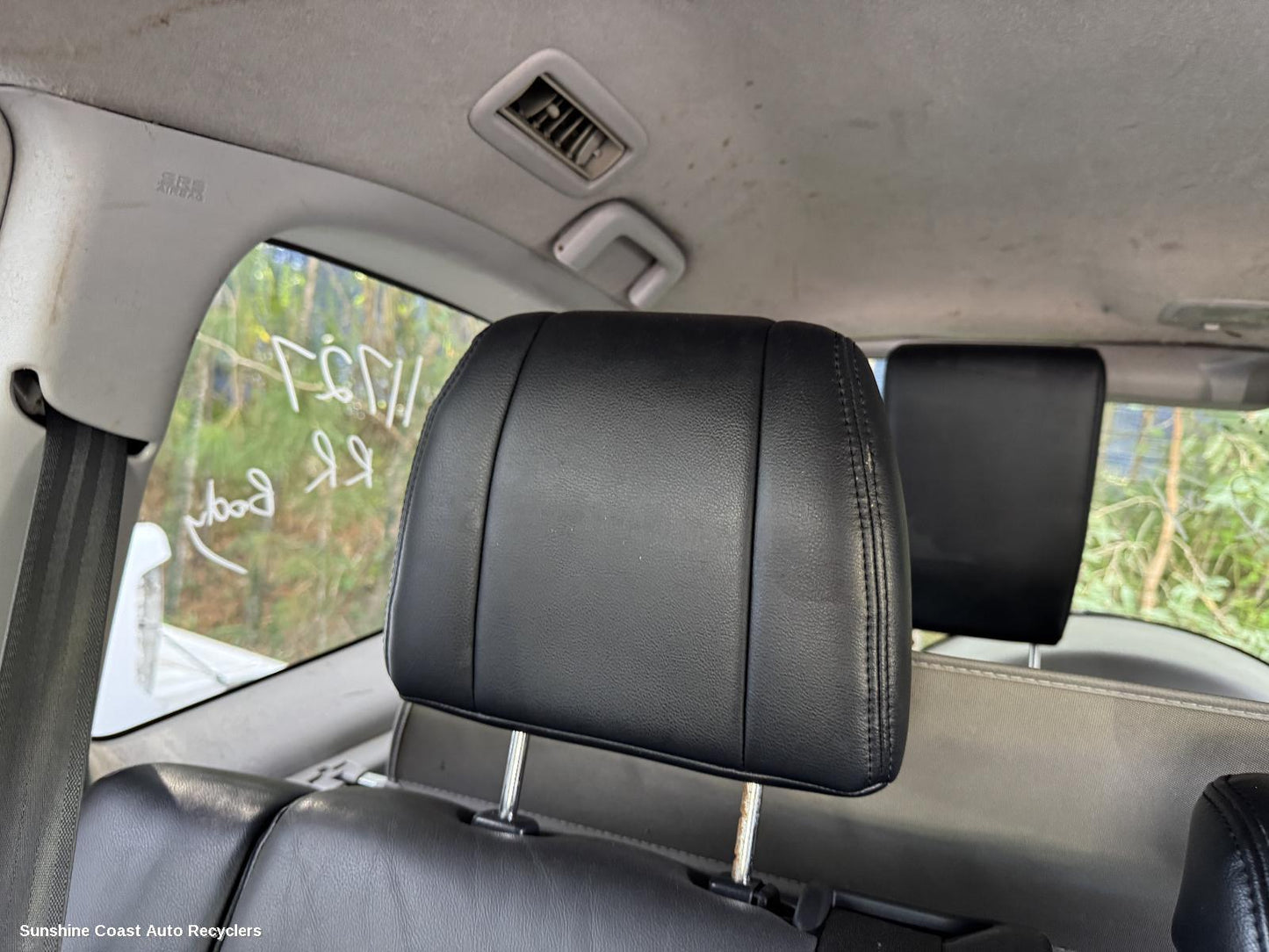 2007 Mitsubishi Pajero Headrest