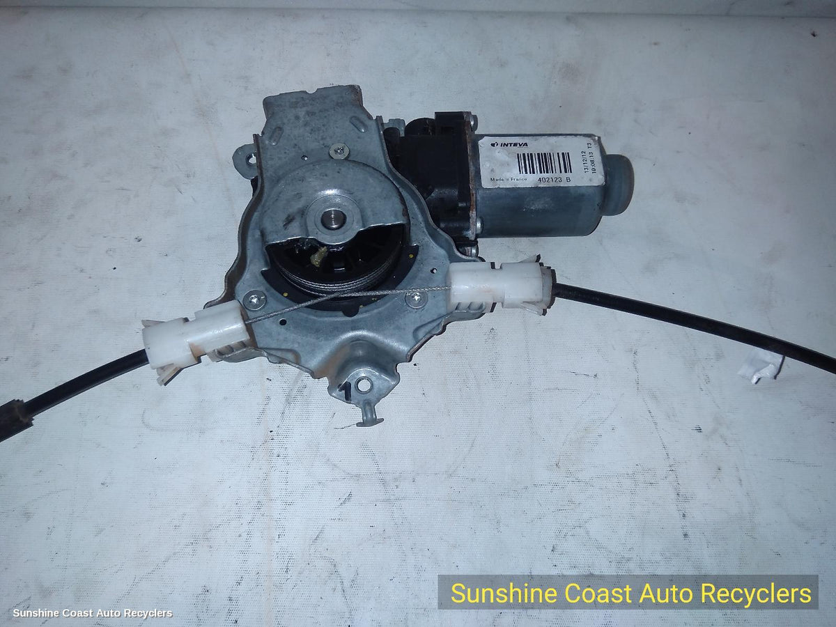 2007-2013 Nissan Pathfinder Left Front Window Reg Motor