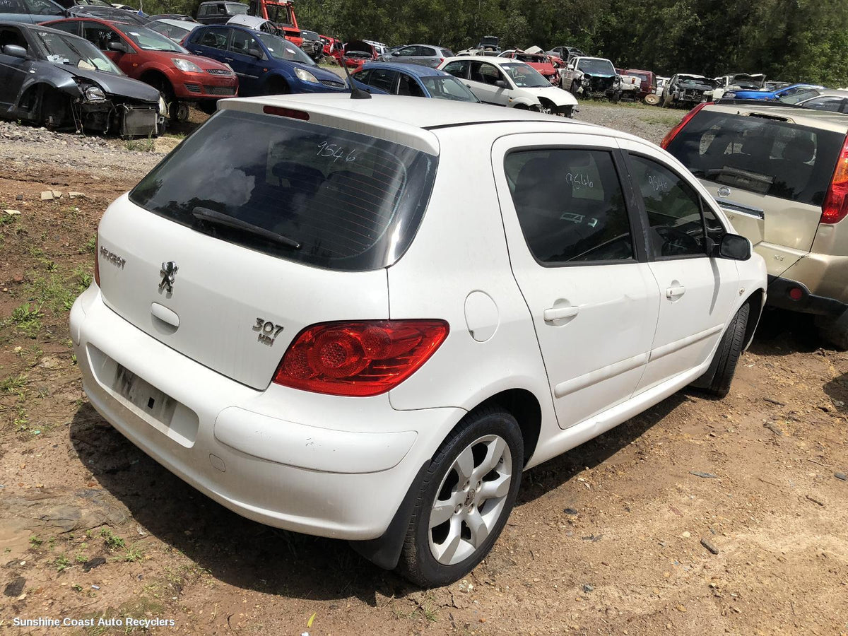 2001-2009 Peugeot 307 Right Door Mirror
