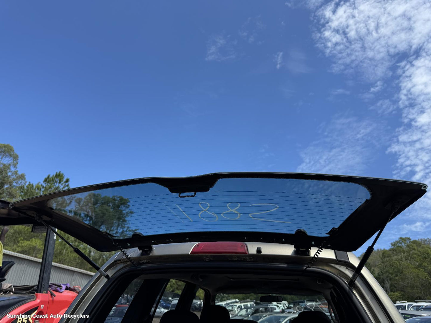 2004 Jeep Cherokee Hatch Strut