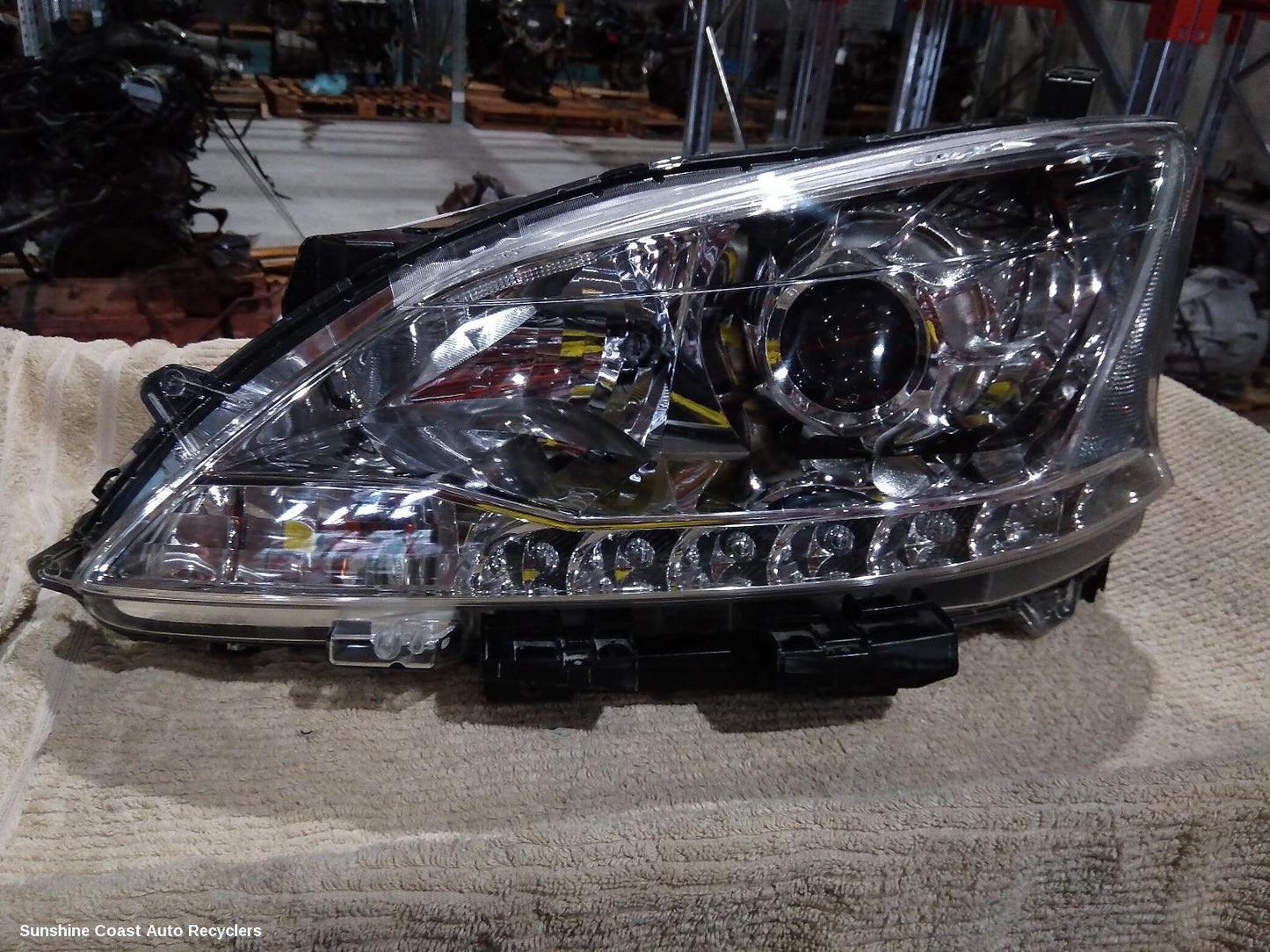 2014 Nissan Pulsar Left Headlamp