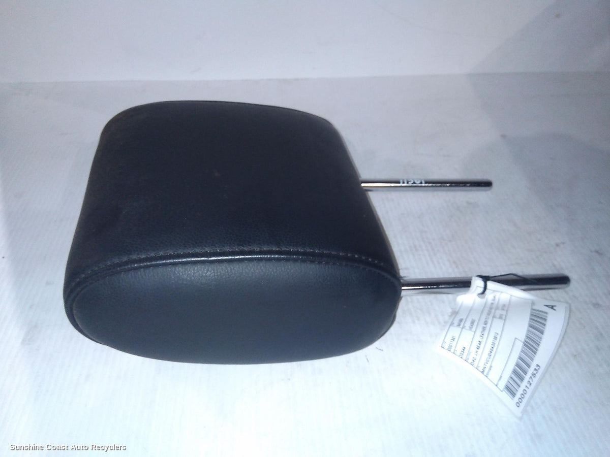 2005-2015 Nissan Navara Headrest