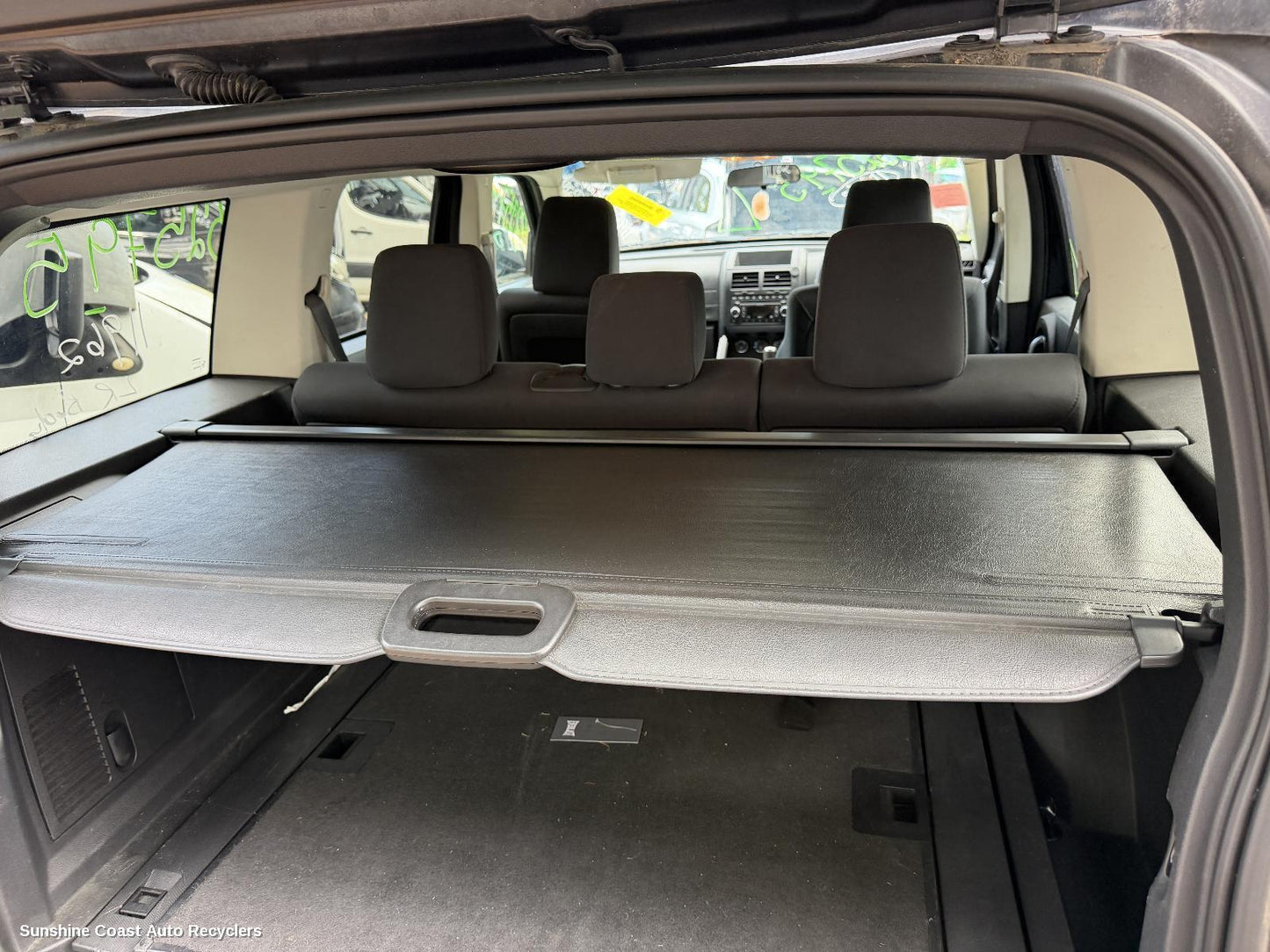 2007-2011 Dodge Nitro Parcel Shelf Cargo Blind