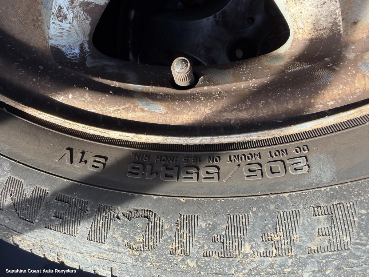 1997-2004 Mercedes Slk Tyre
