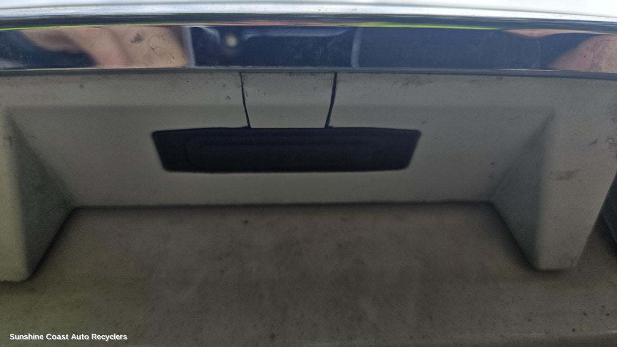 2009-2014 Subaru Liberty Tailgate Handle