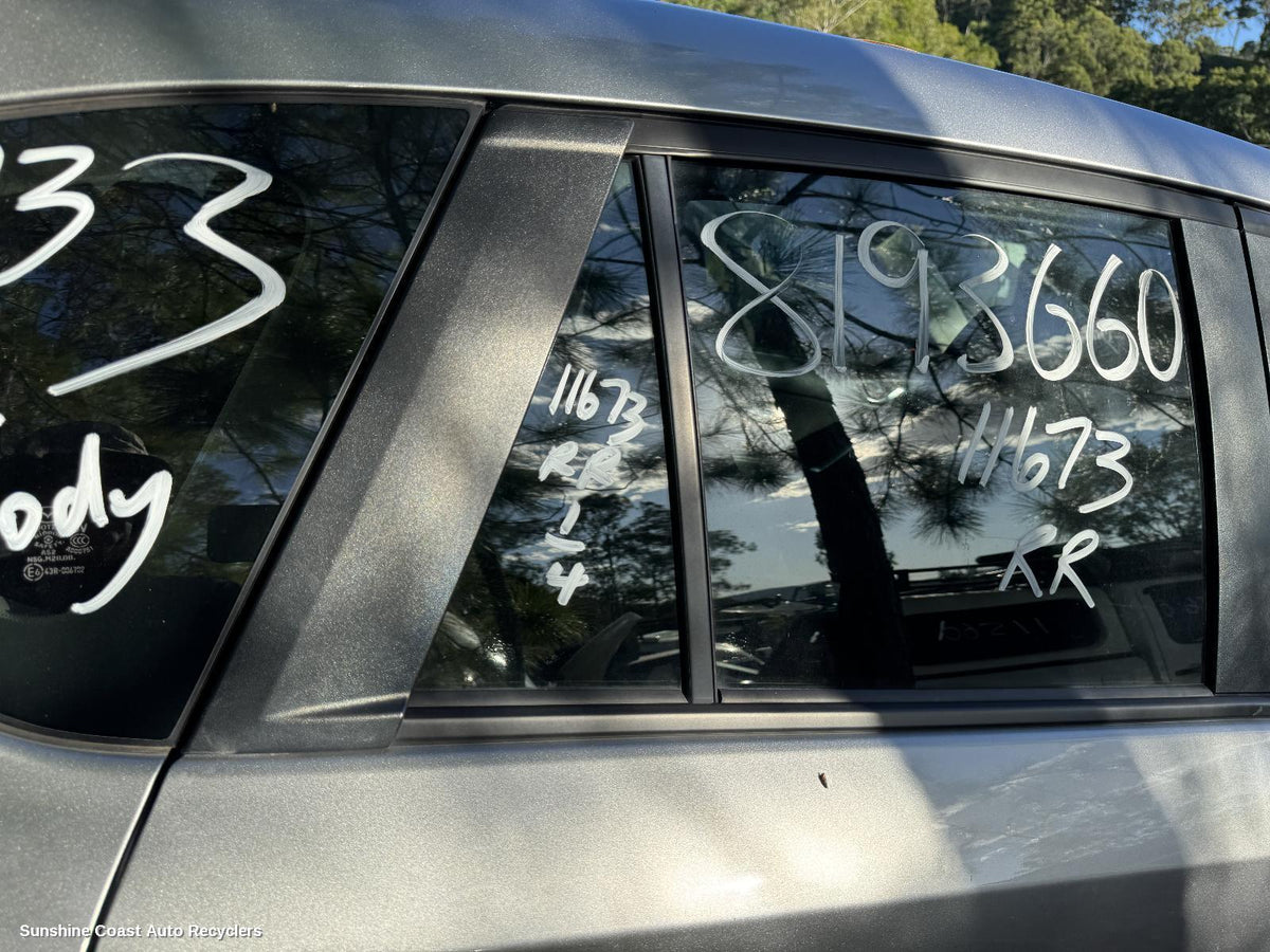 2012-2016 Mazda Cx5 Right Rear 1 4 Door Glass