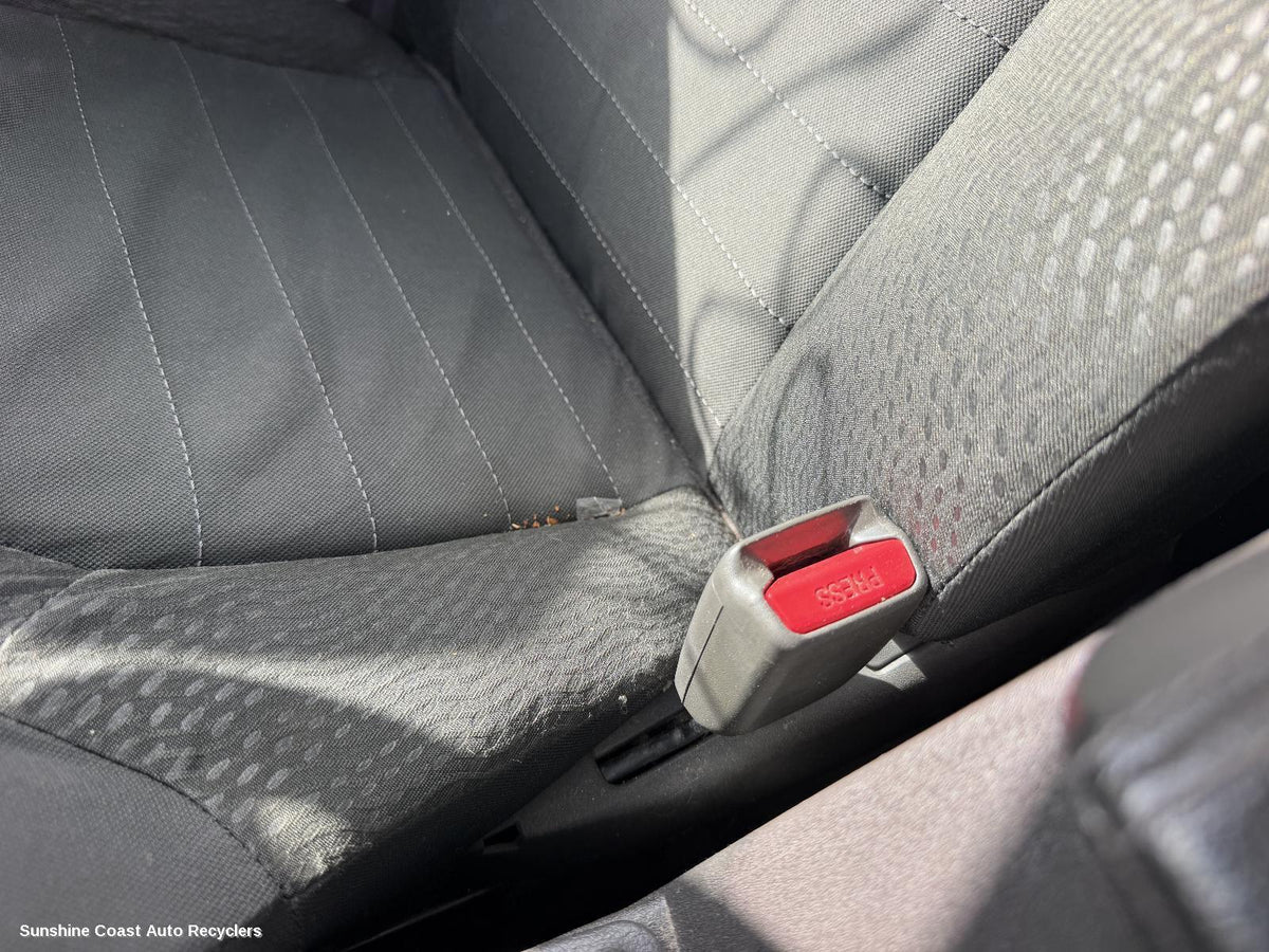 2010-2015 Nissan Navara Seatbelt Stalk